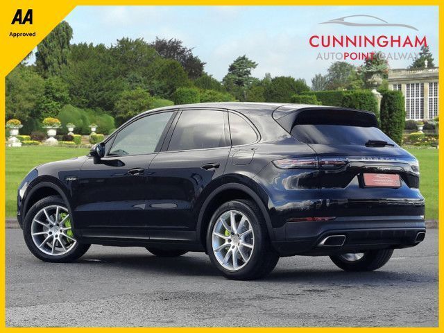 Image for 2021 Porsche Cayenne 3.0 V6 e-HYBRID AUTO