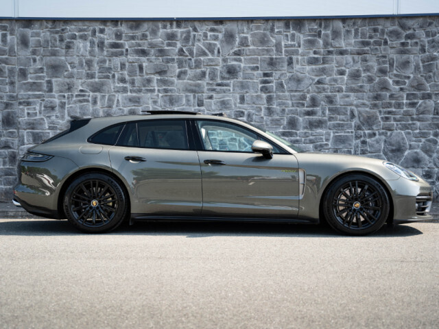 Image for 2022 Porsche Panamera 4 E-Hybrid Sport Turismo Platinum Edition