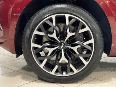 2021 Aston Martin DBX