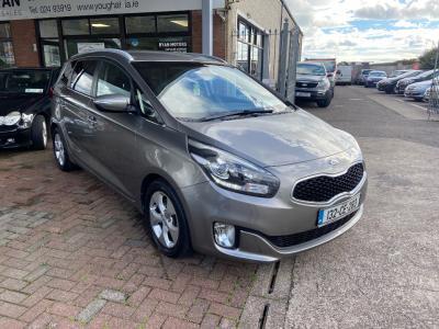 2013 Kia Carens