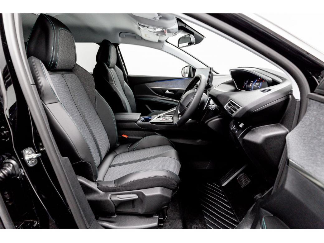 2023 Peugeot 5008
