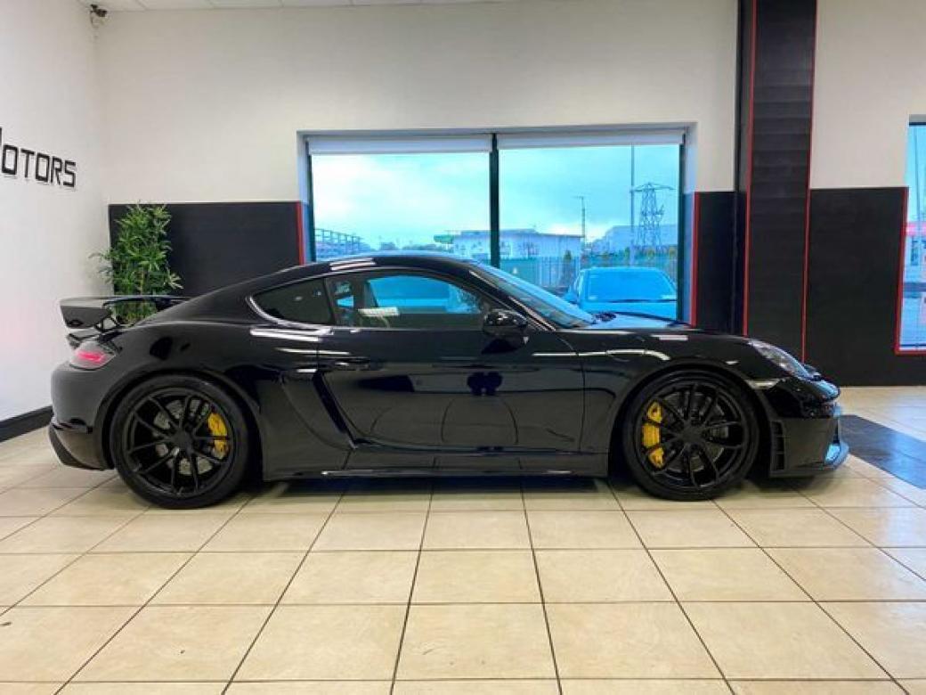 2020 Porsche Cayman