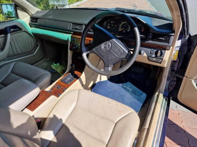 Image for 1995 Mercedes-Benz E Class E 220 Coupe Auto * Blue met / Cream Leather * 