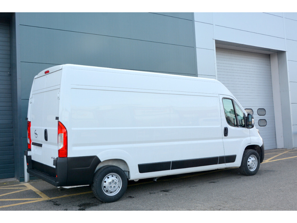 2023 Opel Movano