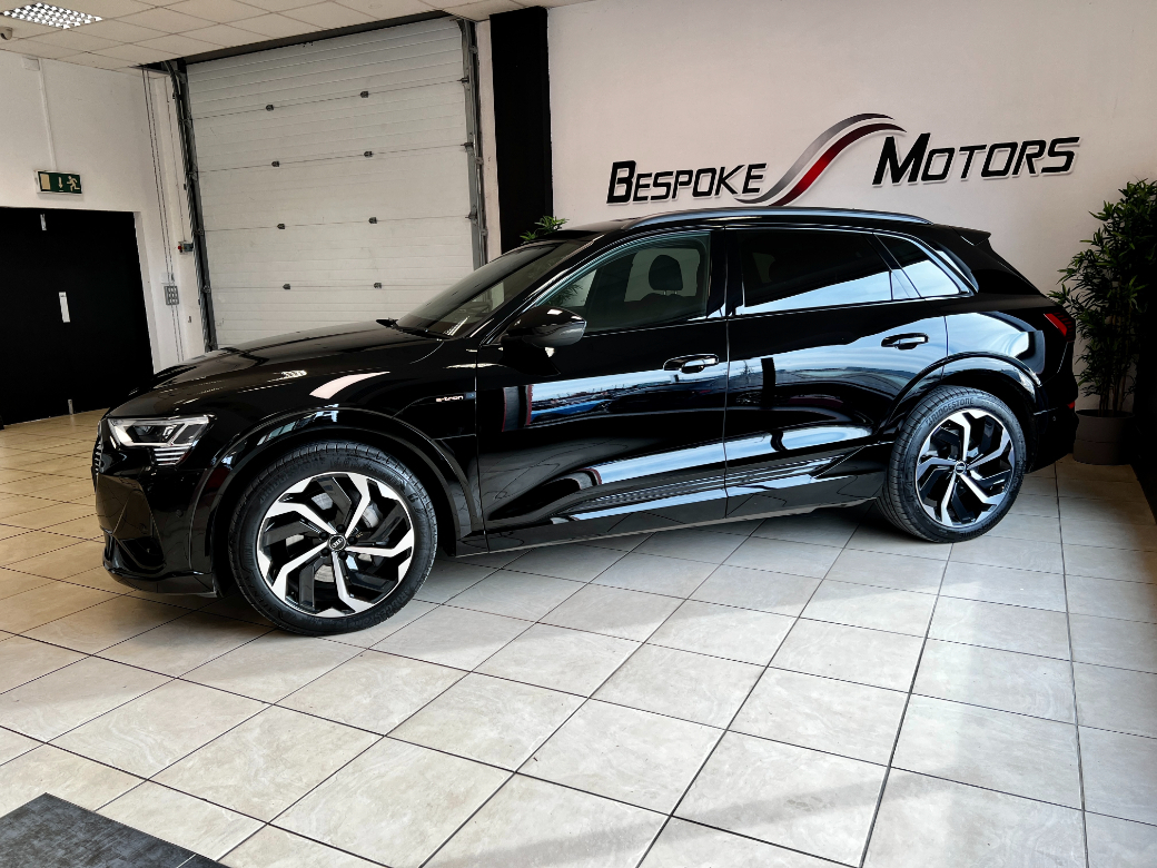 2022 Audi e-tron