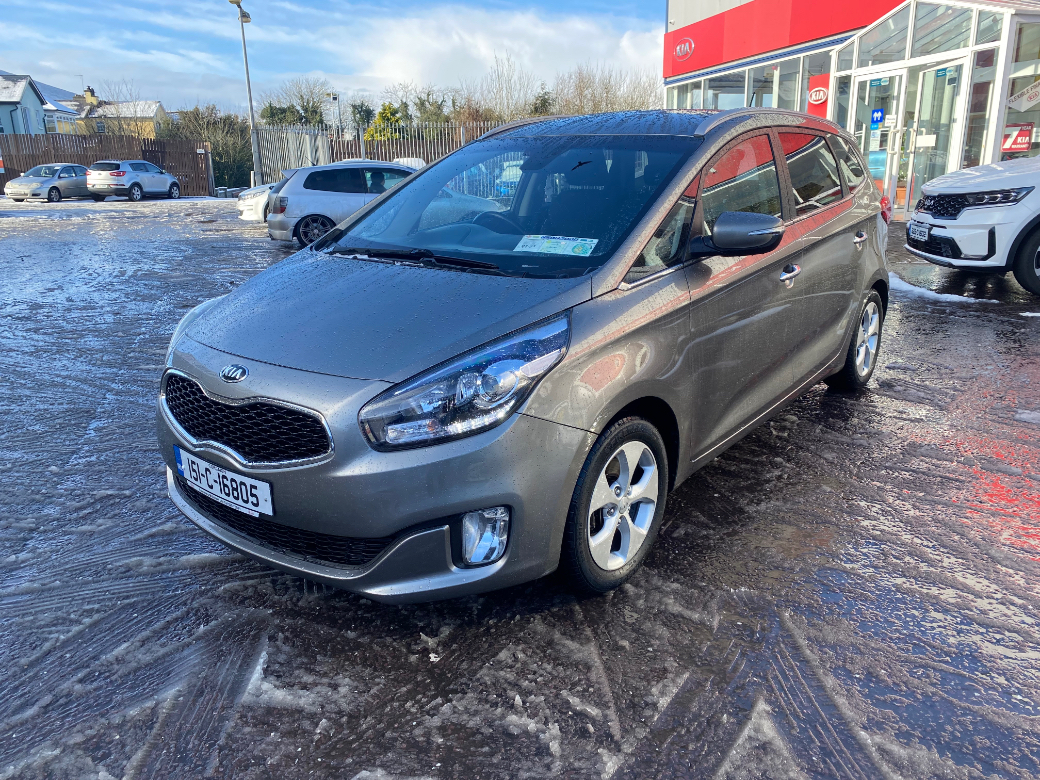 2015 Kia Carens