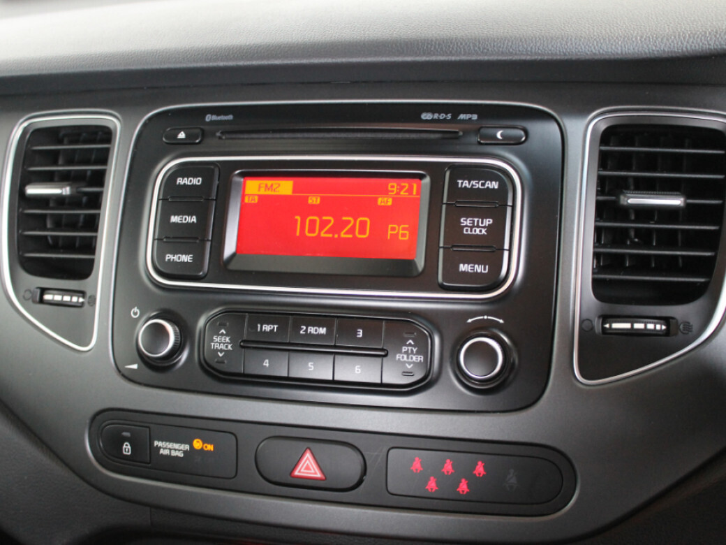 2015 Kia Carens