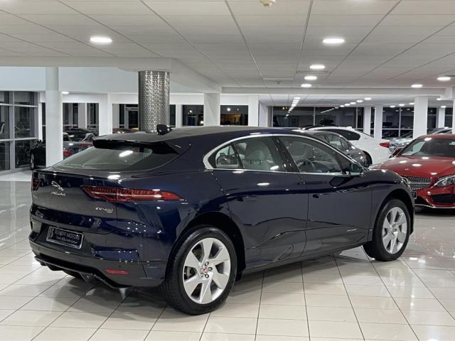 Image for 2021 Jaguar I-Pace EV400 AWD SE NEW MODEL. PAN ROOF//OYSTER LEATHER//AS NEW. JAGUAR WARRANTY UNTIL 01/2024. TAILORED FINANCE PACKAGES INCL PCP AVAILABLE. TRADE IN'S WELCOME.