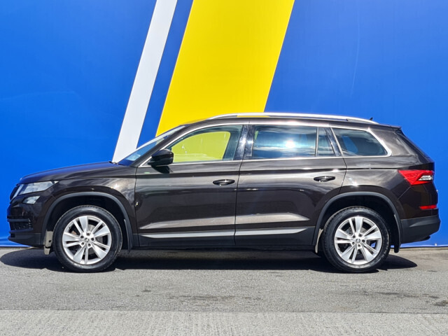 Image for 2019 Skoda Kodiaq 2.0 TDI AMBITION 4X4 AUTOMATIC 150BHP // SKODA MAIN DEALER SERVICE HISTORY // PARKING SENSORS // BLUETOOTH // CRUISE CONTROL // FINANCE THIS CAR FROM ONLY € PER WEEK