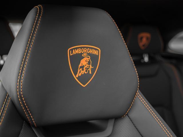2022 Lamborghini Urus