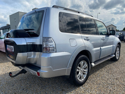 2017 Mitsubishi Pajero
