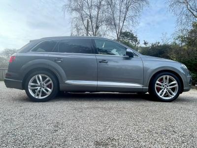 2017 Audi SQ7