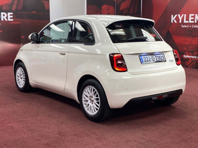 Image for 2022 Fiat 500e 70KW 24KWH ACTION EDITION - ELECTRIC - ICE WHITE PASTEL - REVERSE CAMERA