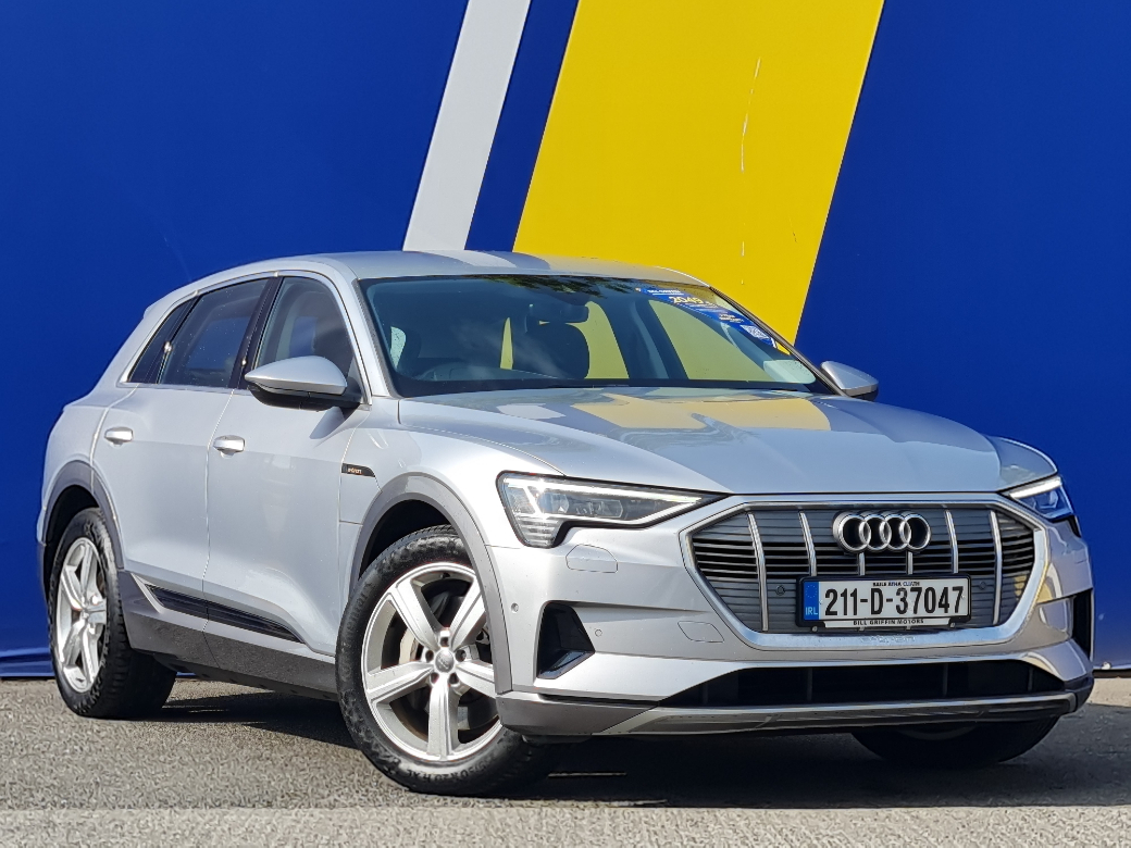 Image for 2021 Audi e-tron TECHNIK 50 QUATTRO ELECTRIC // 71KWH MODEL // FULL LEATHER // HEATED SEATS // SAT NAV // FINANCE THIS CAR FROM ONLY €191 PER WEEK