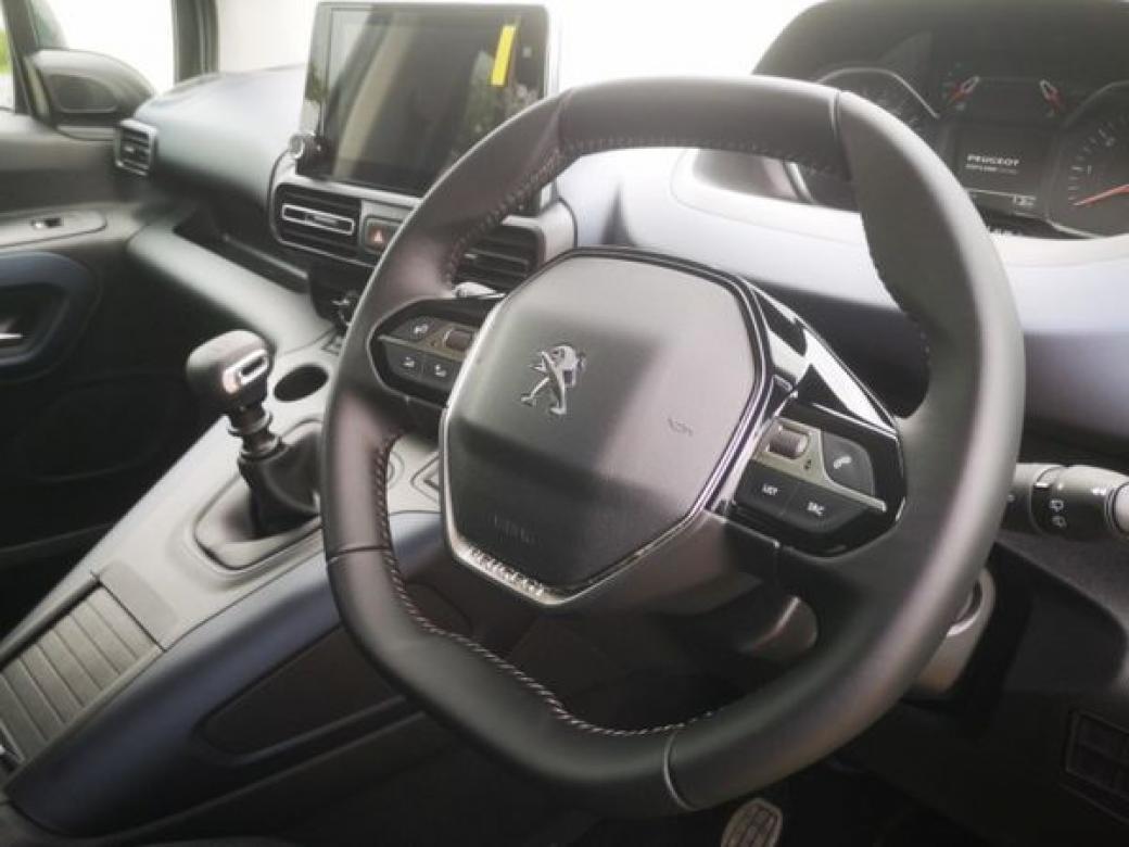 2023 Peugeot Rifter