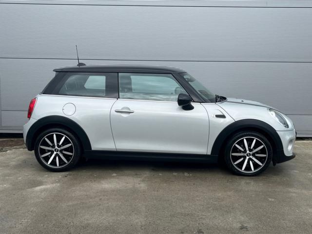 Image for 2015 Mini Cooper D COOPER D 3DR MANUAL**HISTORY CHECKED**ALLOY WHEELS**AIR CONDITIONING**MEDIA SCREEN**AMBIENT LIGHTING**BLUETOOTH**MULTIFUNCTION STEERING WHEEL**FINANCE ARRANGED**