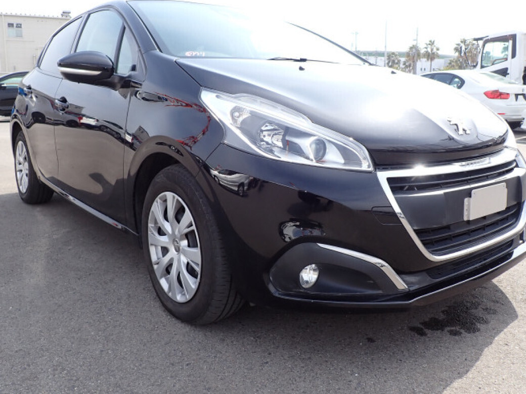 Image for 2017 Peugeot 208 STYLE 1.2 PETROL AUTOMATIC // IMMACULATE CONDITION INSIDE AND OUT // AIR-CON // BLUETOOTH WITH MEDIA PLAYER // REVERSE CAMERA // CRUISE CONTROL // MFSW // NAAS ROAD AUTOS EST 1991 // CALL 01 4564074 