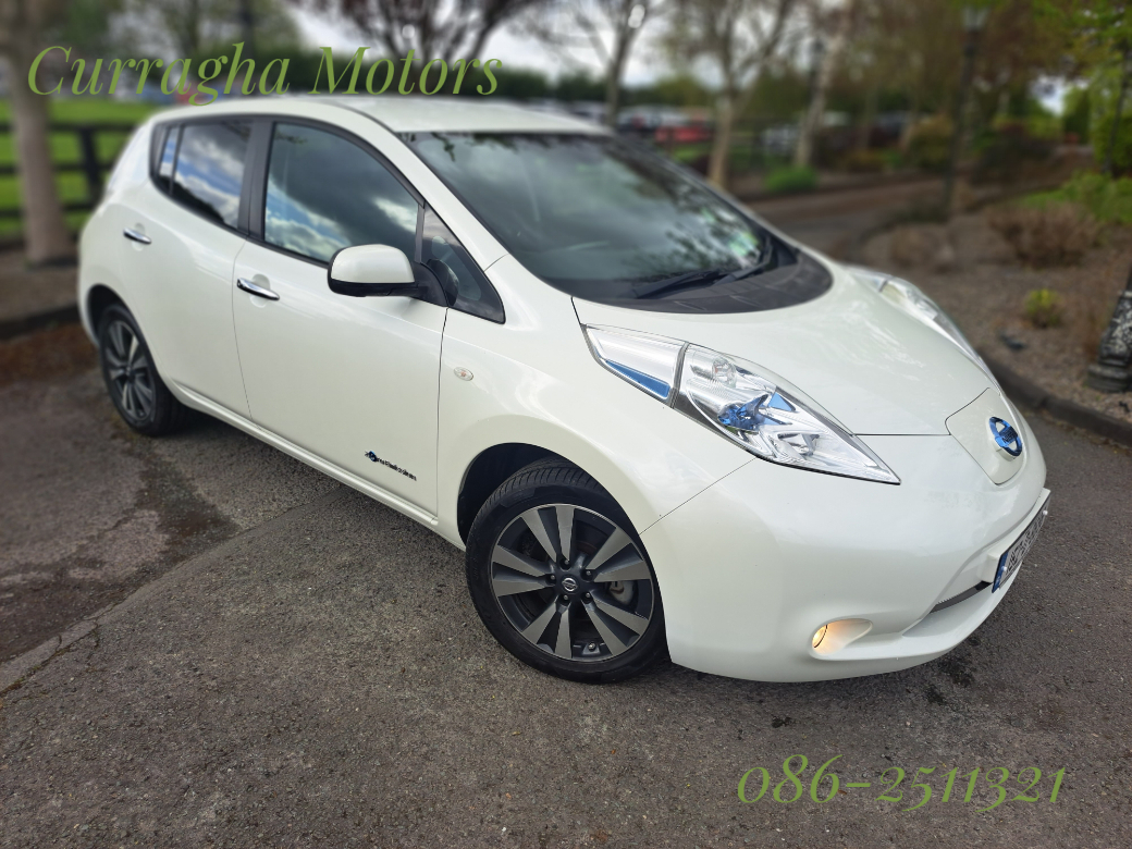 2015 nissan leaf white