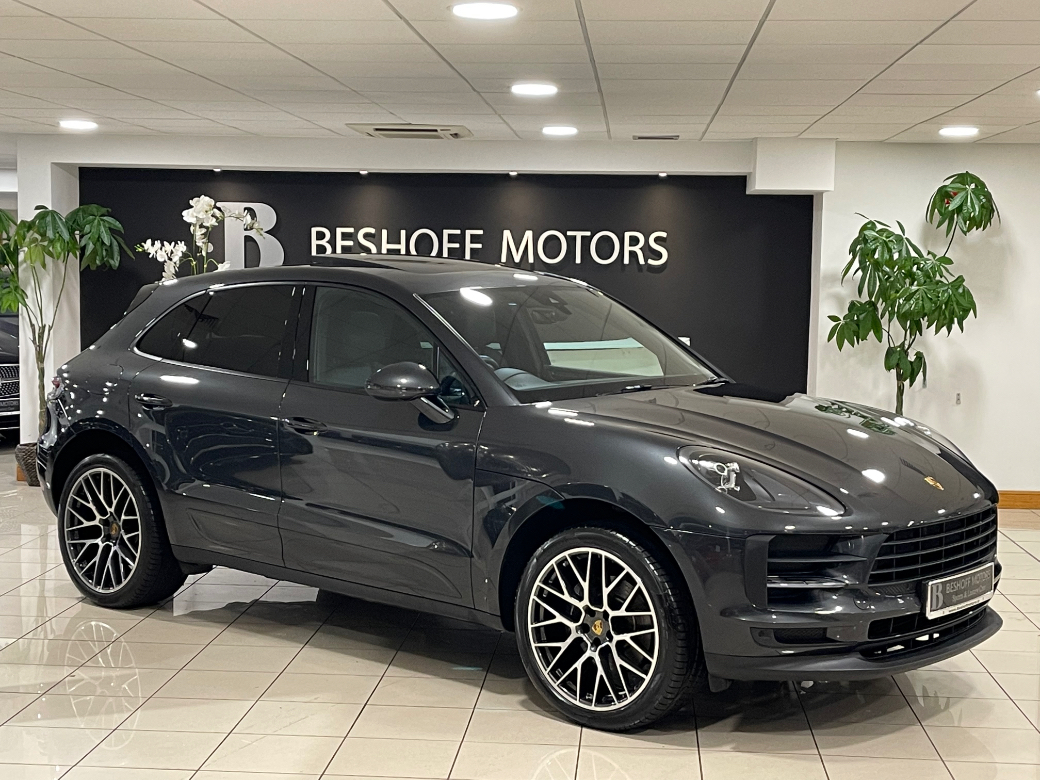 Image for 2021 Porsche Macan 2.0 PDK=LOW MILEAGE//HUGE SPEC=PAN ROOF//FULL PORSCHE SERVICE HISTORY=211 D REG//TAILORED FINANCE PACKAGES AVAILABLE=TRADE IN'S WELCOME