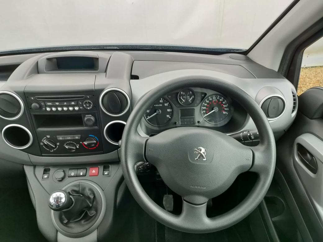 2016 Peugeot Partner Tepee