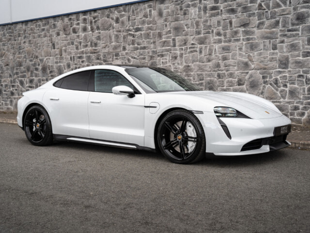 Image for 2020 Porsche Taycan Performance Plus Turbo 4WD