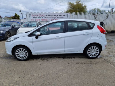 vehicle for sale from Low Cost Cars And Vans