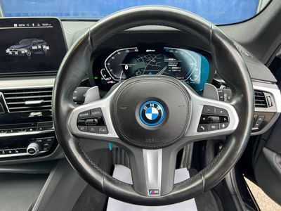 2023 BMW 530