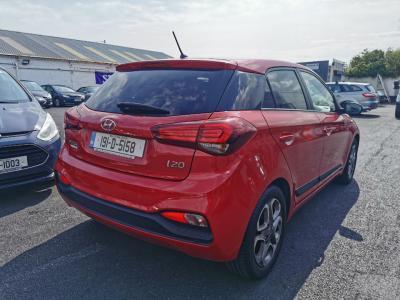 i20