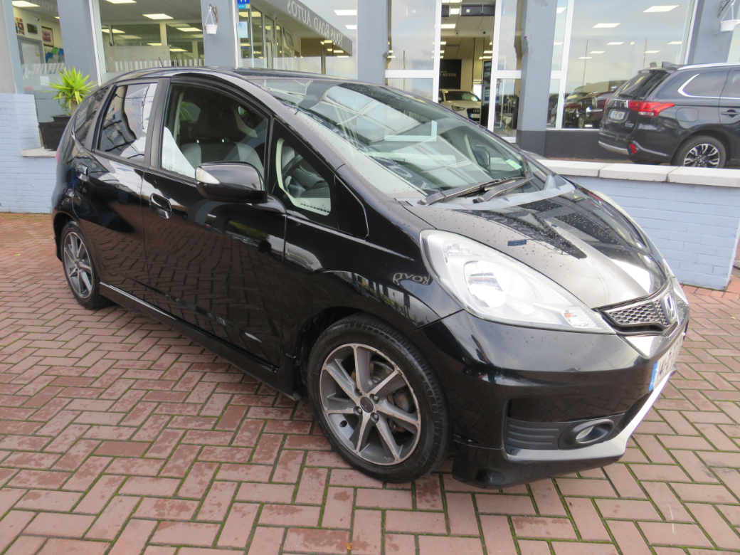 Image for 2014 Honda Jazz 1.4 I VTEC SI 5DR // IMMACULATE CONDITION INSIDE AND OUT // ALLOYS // AIR-CON // CRUISE CONTROL // MFSW // NAAS ROAD AUTOS EST 1991 // CALL 01 4564074 // SIMI DEALER 2022 