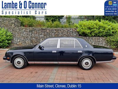 2000 Toyota Century