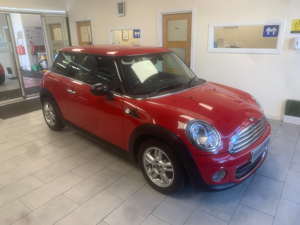 Image for 2013 Mini One 1.6 PETROL - PRESENTED IN MINT CONDITION spare key, full service history, serviced with new discs and pads, dab