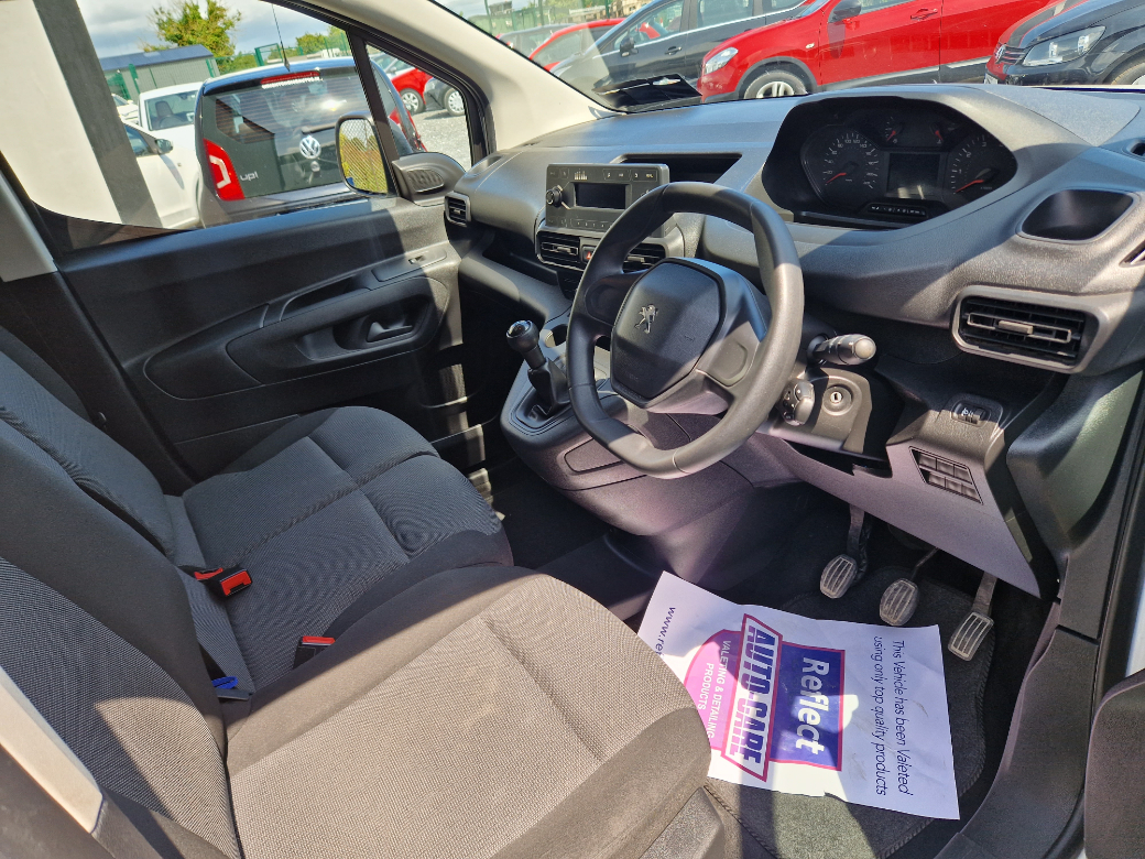 2020 Peugeot Partner