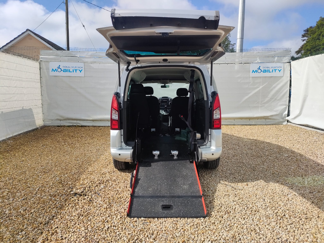 2017 Peugeot Partner Tepee