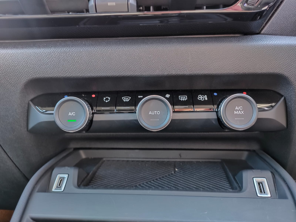 2022 Citroen e-C4