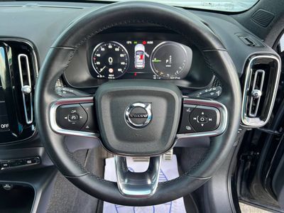 2021 Volvo XC40