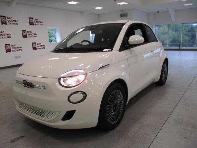 Image for 2023 Fiat 500e ICON 42KW 118 BHP-APPLE CAR PLAY-SAT NAV-ALLOYS-CRUISE-BLUETOOTH-A/C
