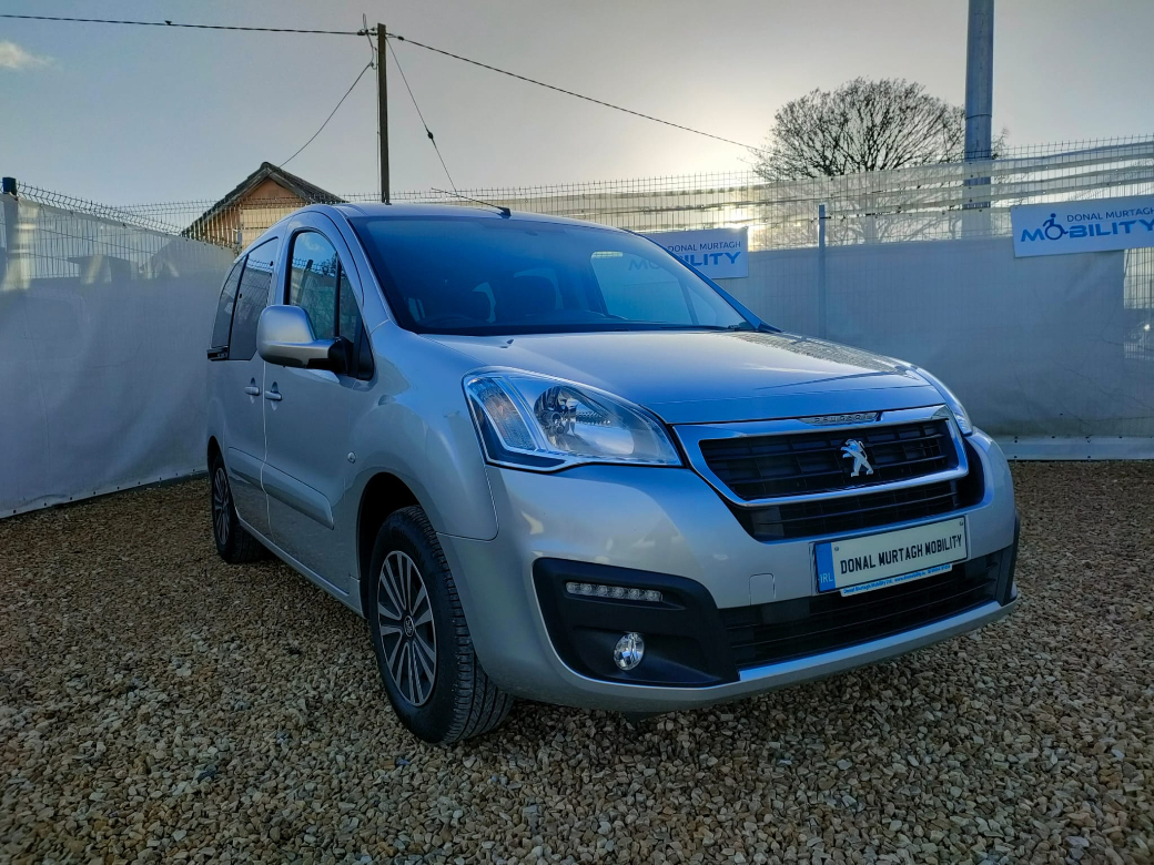 Image for 2016 Peugeot Partner Tepee Wheelchair Accessible