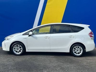 2015 Toyota Prius Alpha