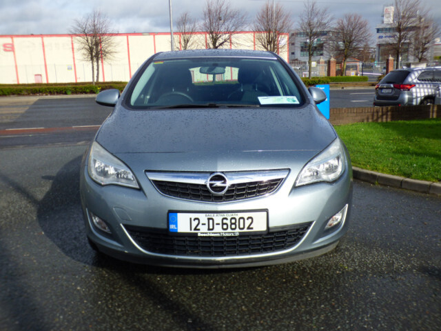 Image for 2012 Opel Astra 1.4 SC 100PS 4DR // LOW MILEAGE // 05/24 NCT // €270 ROAD TAX // CRUISE, AIR CON AND UPGRADED ALLOY WHEELS // 
