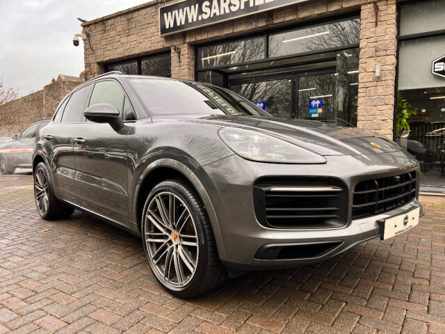 Image for 2019 Porsche Cayenne 3.0 E-HYBRID S AUTO N1 BUSINESS UTILITY. OVER 24K WORTH OF EXTRAS. FINANCE ARRANGED. WWW. SARSFIELDMOTORS. IE