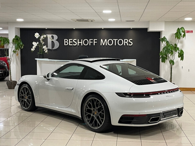 Image for 2021 Porsche 911 992 CARRERA 3.0 PDK COUPE=ONLY 4, 000 MILES//HUGE SPEC=SUNROOF//FULL PORSCHE MAIN DEALER SERVICE HISTORY=212 D REG=ORIGINAL IRISH CAR//BALANCE OF PORSCHE WARRANTY=TAILORED FINANCE PACKAGES AVAILABLE