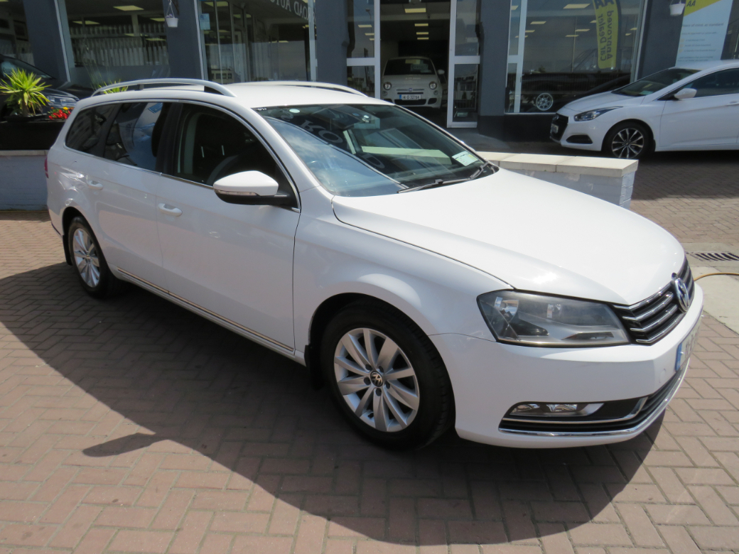 Image for 2011 Volkswagen Passat COMFORTLINE 1.4 TSI 122PS 5DR AUTOMATIC // IMMACULATE CONDITION INSIDE AND OUT // ALLOYS // AIR-CON // BLUETOOTH // MFSW // NAAS ROAD AUTOS EST 1991 // CALL 01 4564074 // SIMI DEALER 2023 