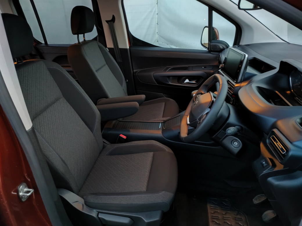 2023 Peugeot Rifter