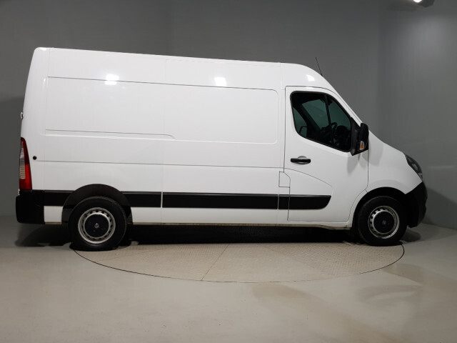 Image for 2020 Vauxhall Movano L2H2 F3500
