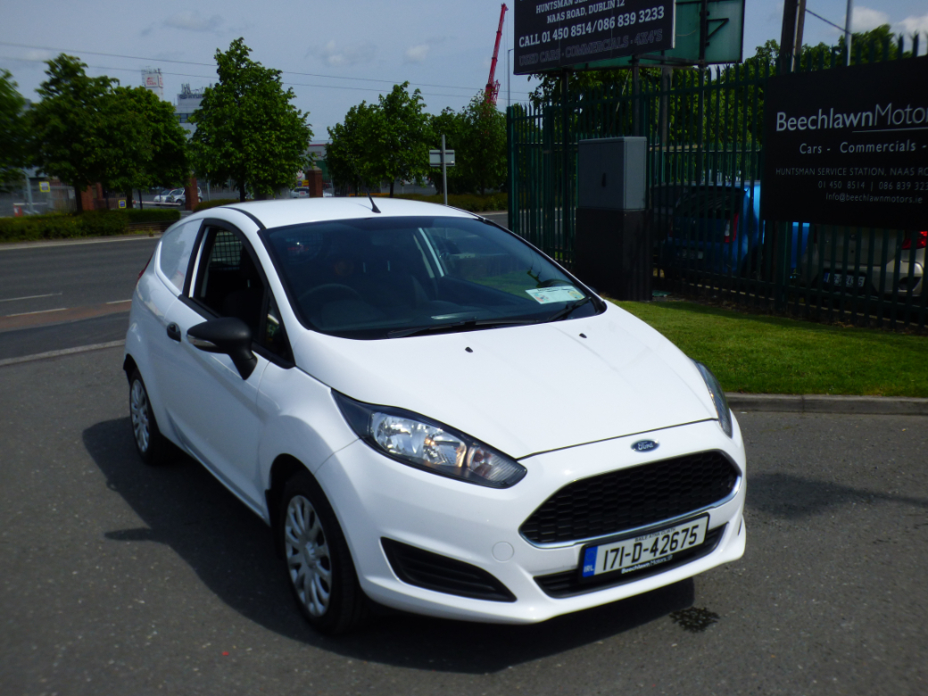 Image for 2017 Ford Fiesta 1.5 TDCI 75 PS BASE VAN // LOW MILEAGE // EXCELLENT CONDITION // ONE OWNER // DOCUMENTED SERVICE HISTORY // 08/23 CVRT // 
