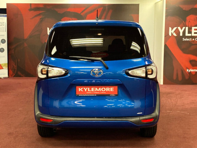 Image for 2017 Toyota Sienta 1.5 AUTOMATIC MPV 7 SEATER