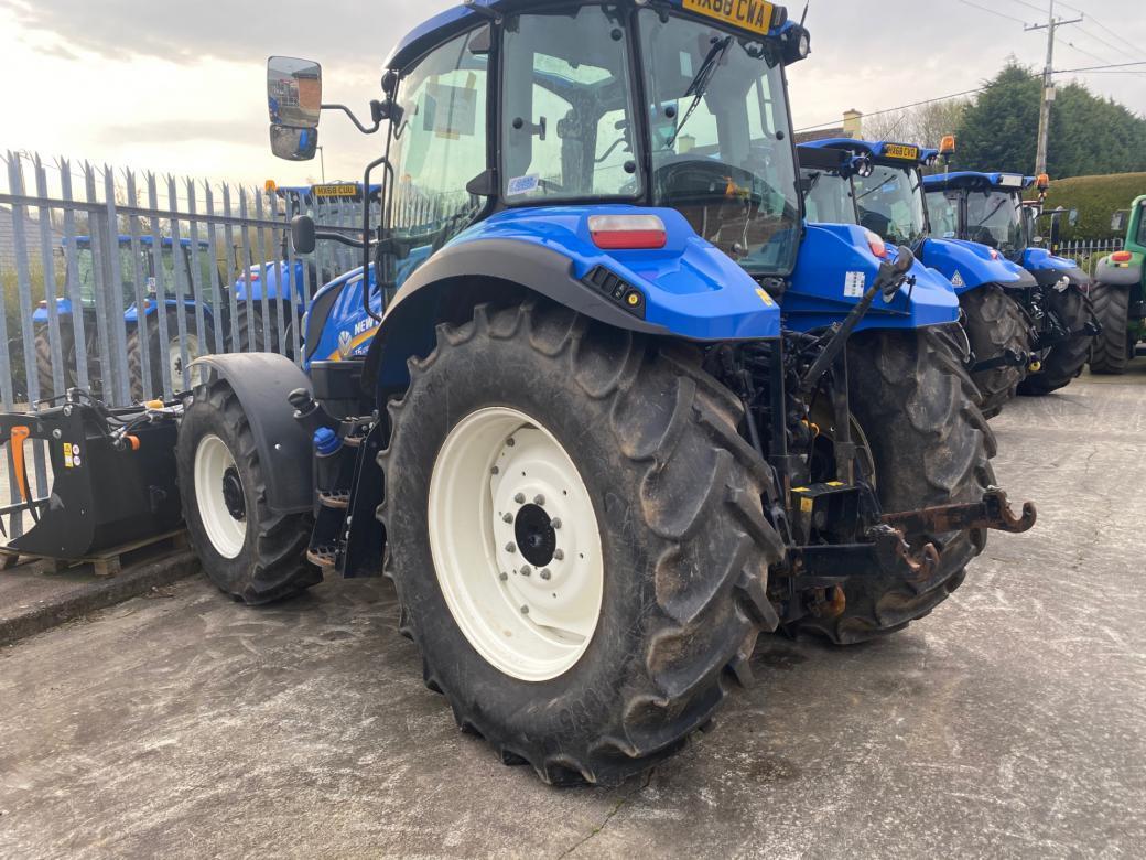 2019 New Holland T5