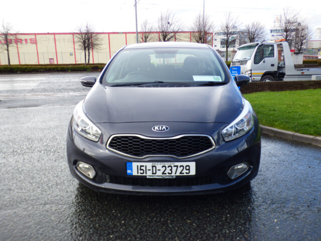 Image for 2015 Kia Ceed 1.4 CRDI EX 5DR // DOCUMENTED SERVICE HISTORY // STUNNING CONDITION // €200 ROAD TAX // CRUISE, BLUETOOTH AND ALLOY WHEELS // 03/25 NCT // 