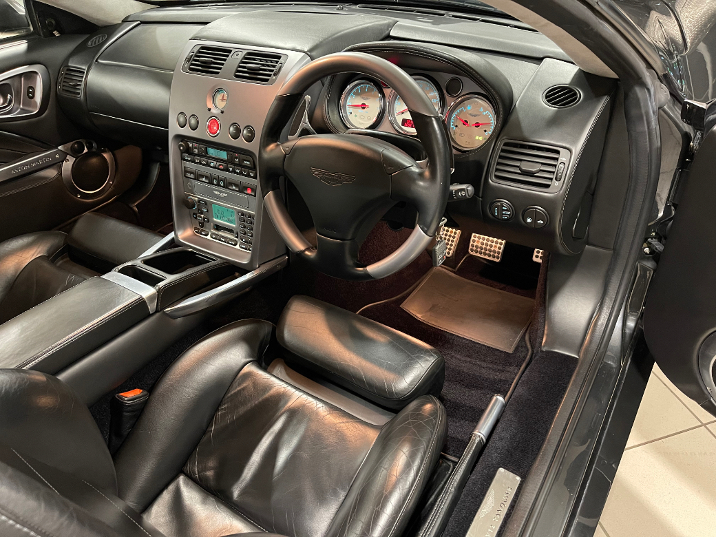 2003 Aston Martin Vanquish