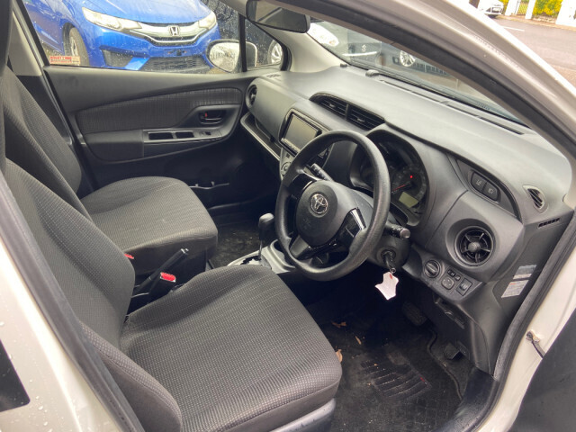 Image for 2017 Toyota Yaris Vitz automatic 